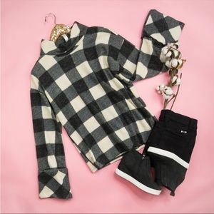 Black & white plaid sweater